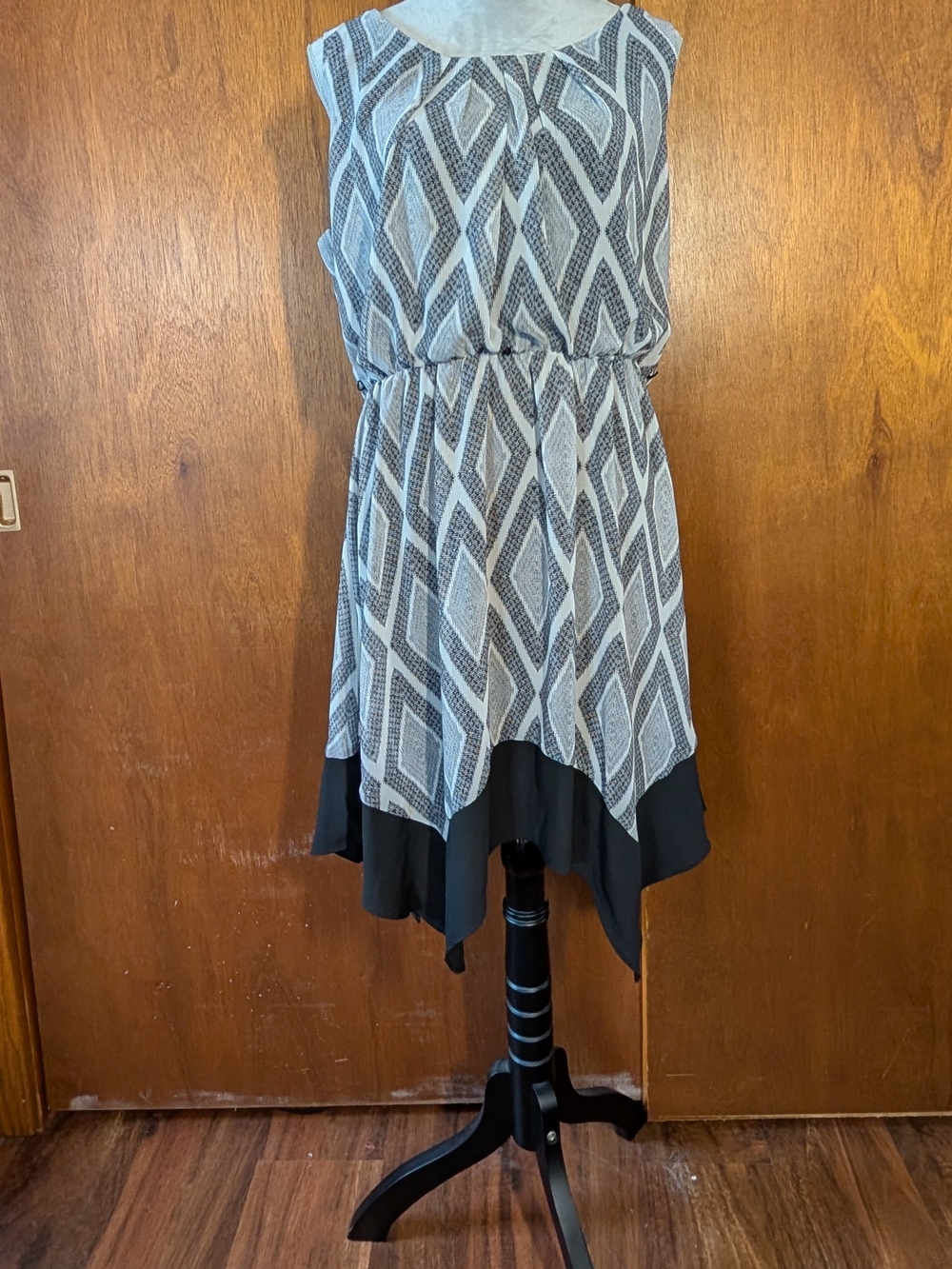 AB Studio Black & White Geometric High-Low Dress